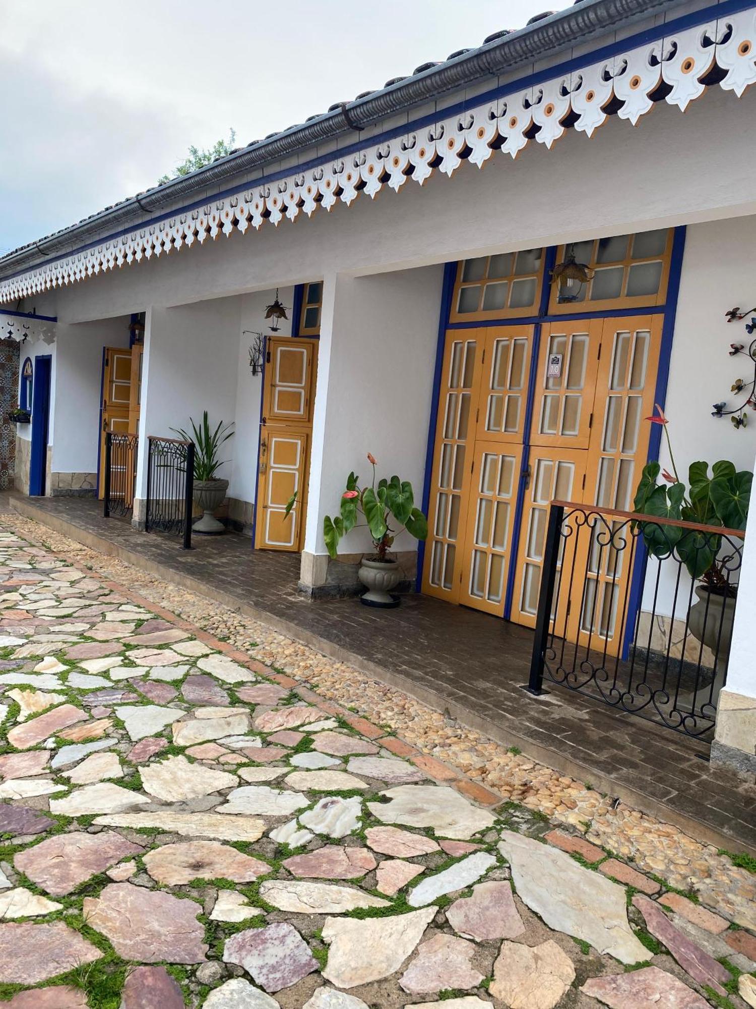 Pouso Das Gerais Тирадентеш Екстериор снимка